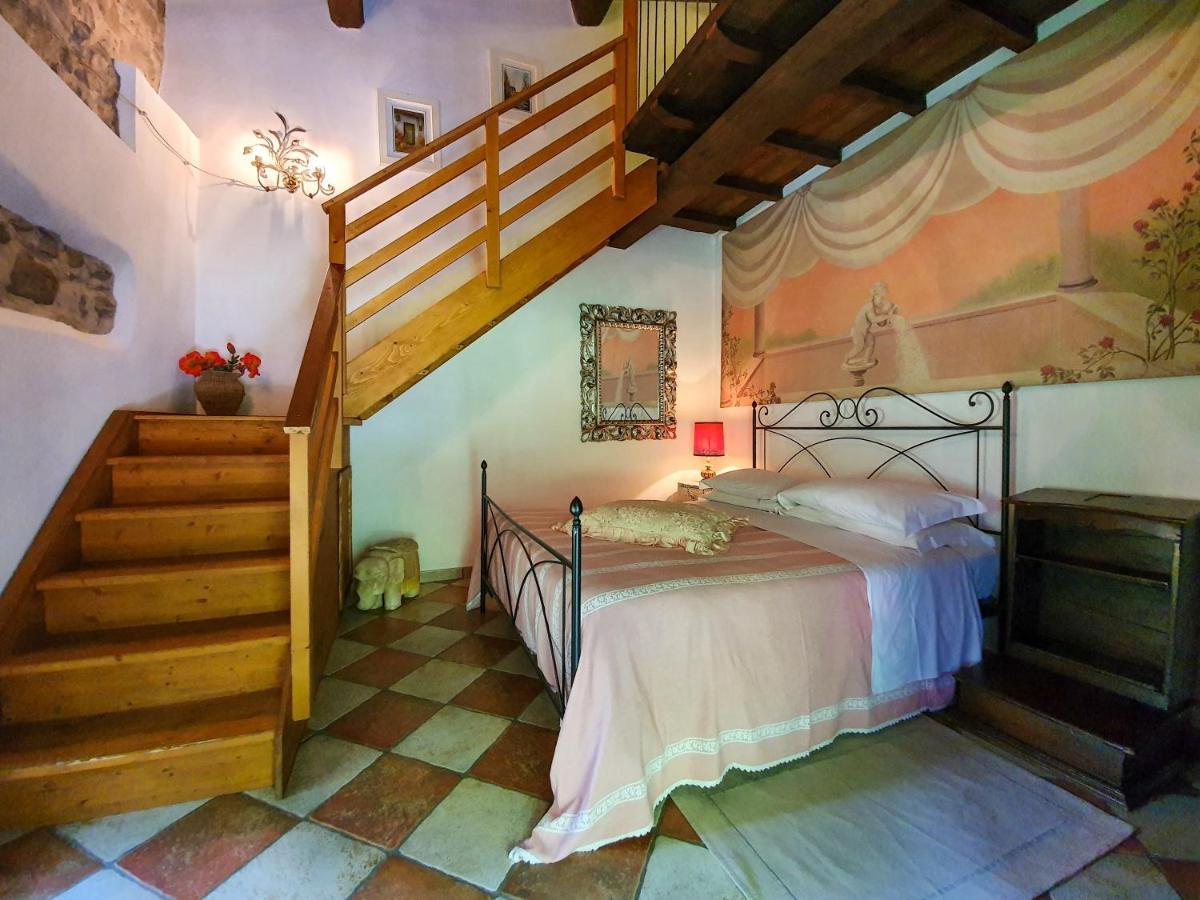 LA VALLE DEI CASTAGNI Appartamenti indipendenti Vellano Esterno foto